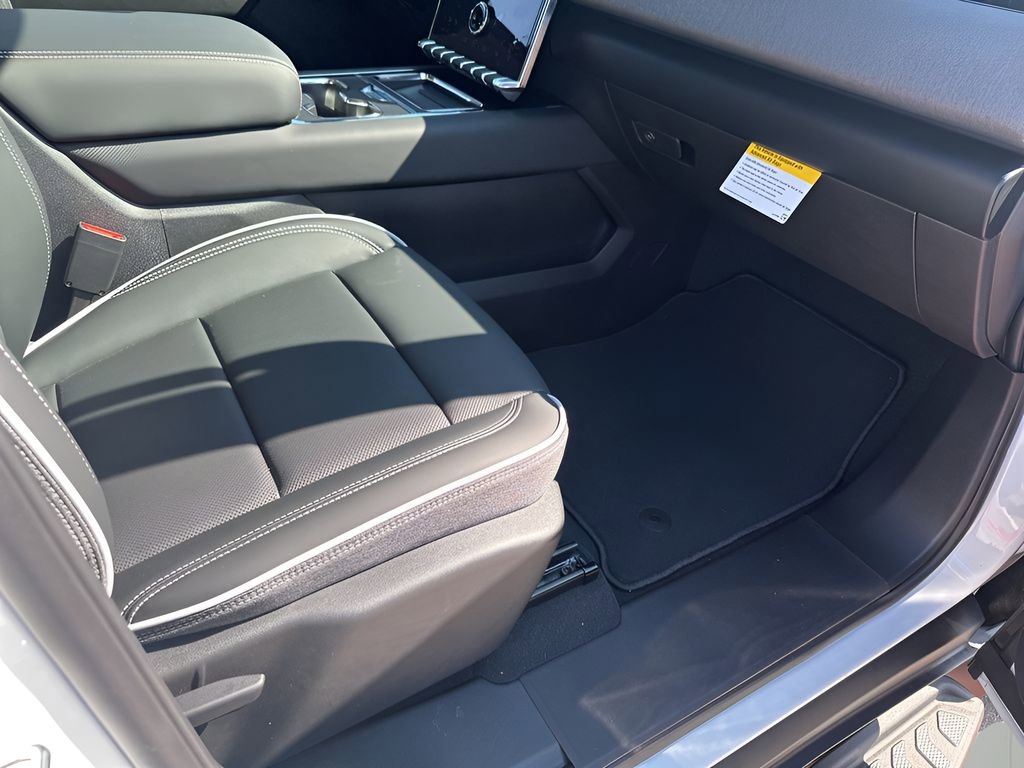 New 2026 GMC Sierra EV Elevation image 16