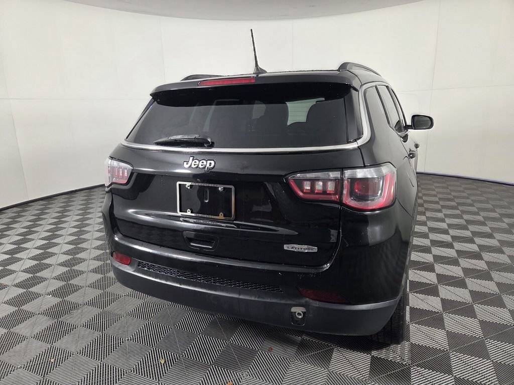 Used 2019 Jeep Compass Latitude FWD image 6