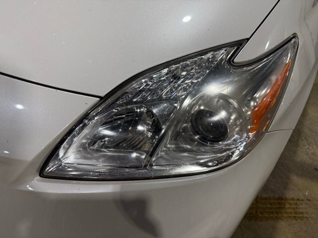 Used 2014 Toyota Prius Three image 9