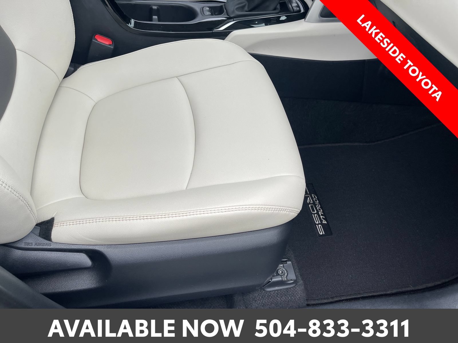 Used 2023 Toyota Corolla Cross XLE w/ Convenience Package AWD/4WD image 16