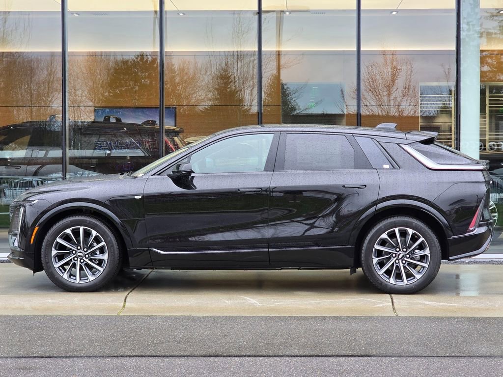 New 2026 Cadillac Lyriq Sport image 2