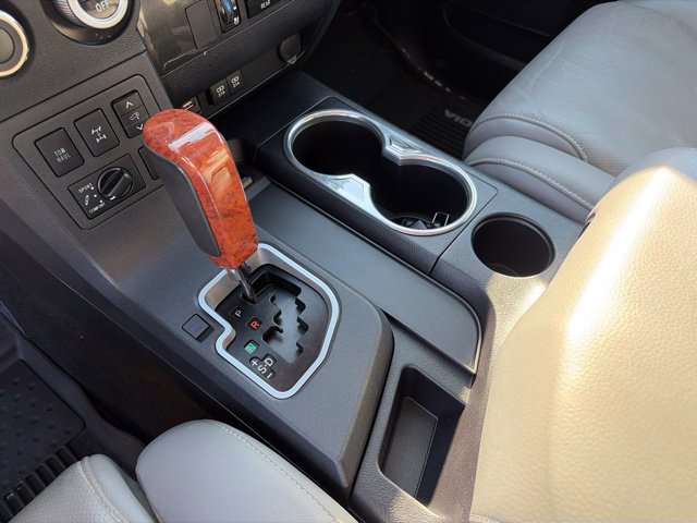 Used 2021 Toyota Sequoia Platinum AWD/4WD image 31