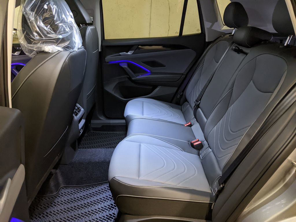 New 2026 Volkswagen Tiguan SE AWD/4WD image 23