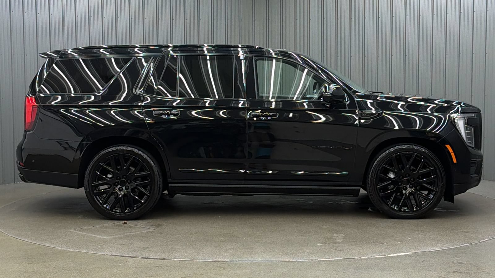 Used 2026 GMC Yukon Denali Ultimate AWD/4WD image 6