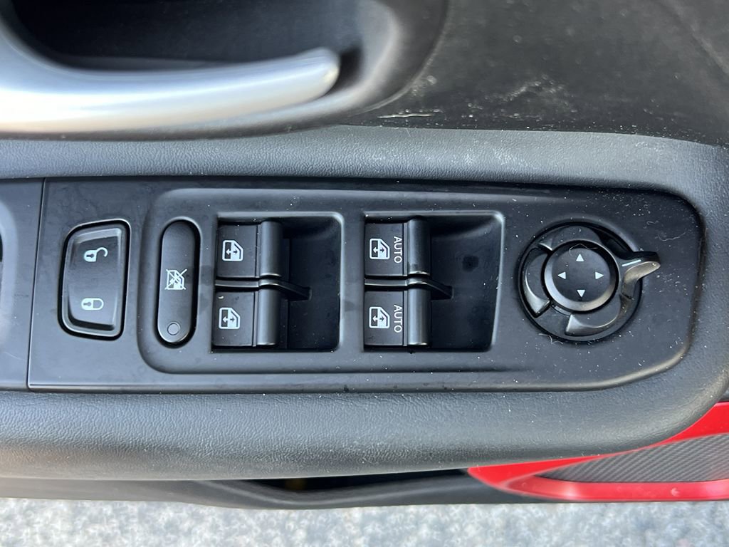 Used 2023 Jeep Renegade Trailhawk image 14