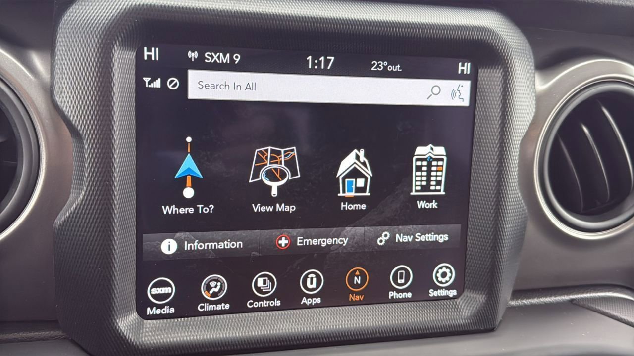 Used 2021 Jeep Gladiator Willys image 17