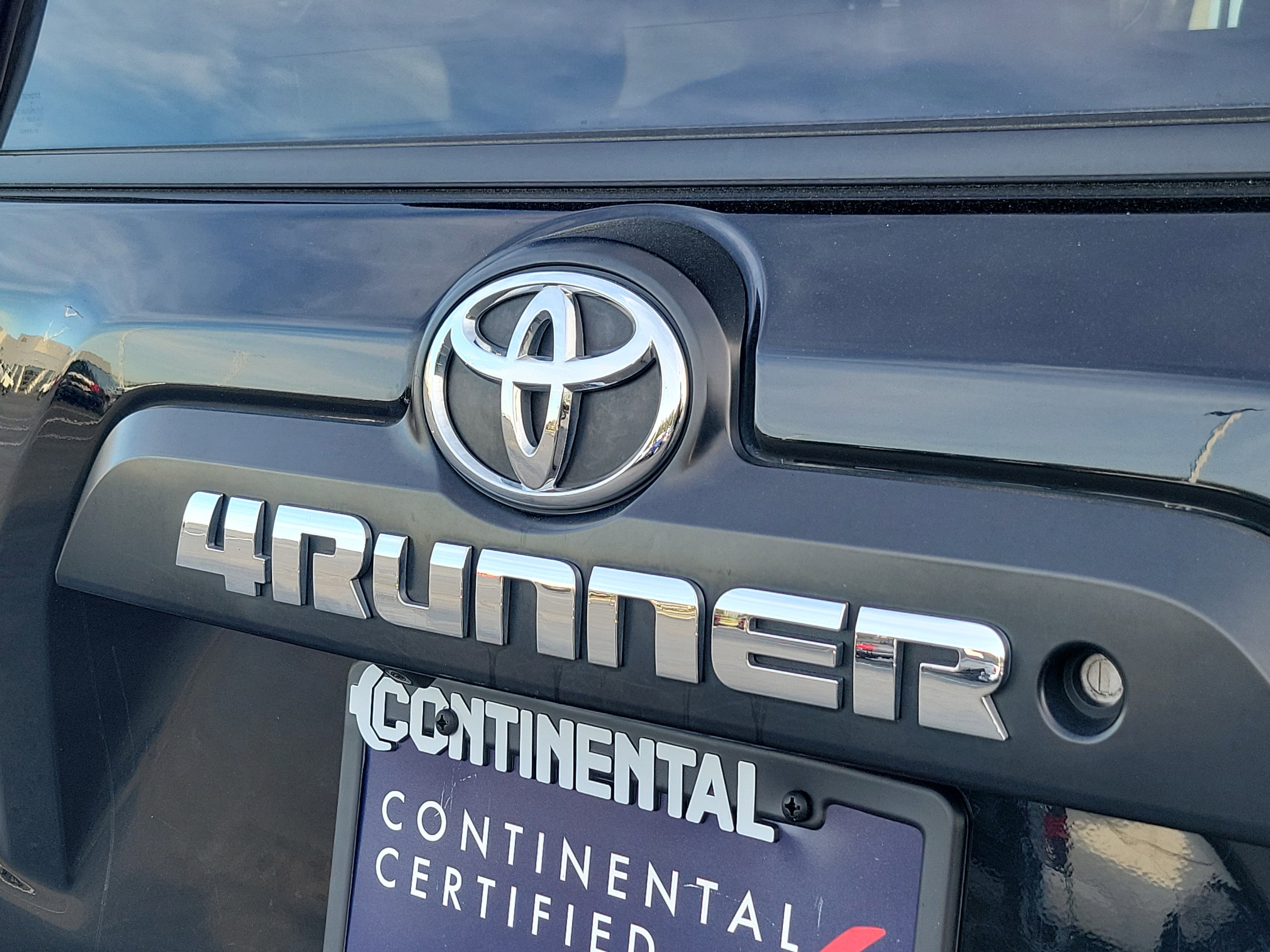 Used 2015 Toyota 4Runner Trail Premium AWD/4WD image 7