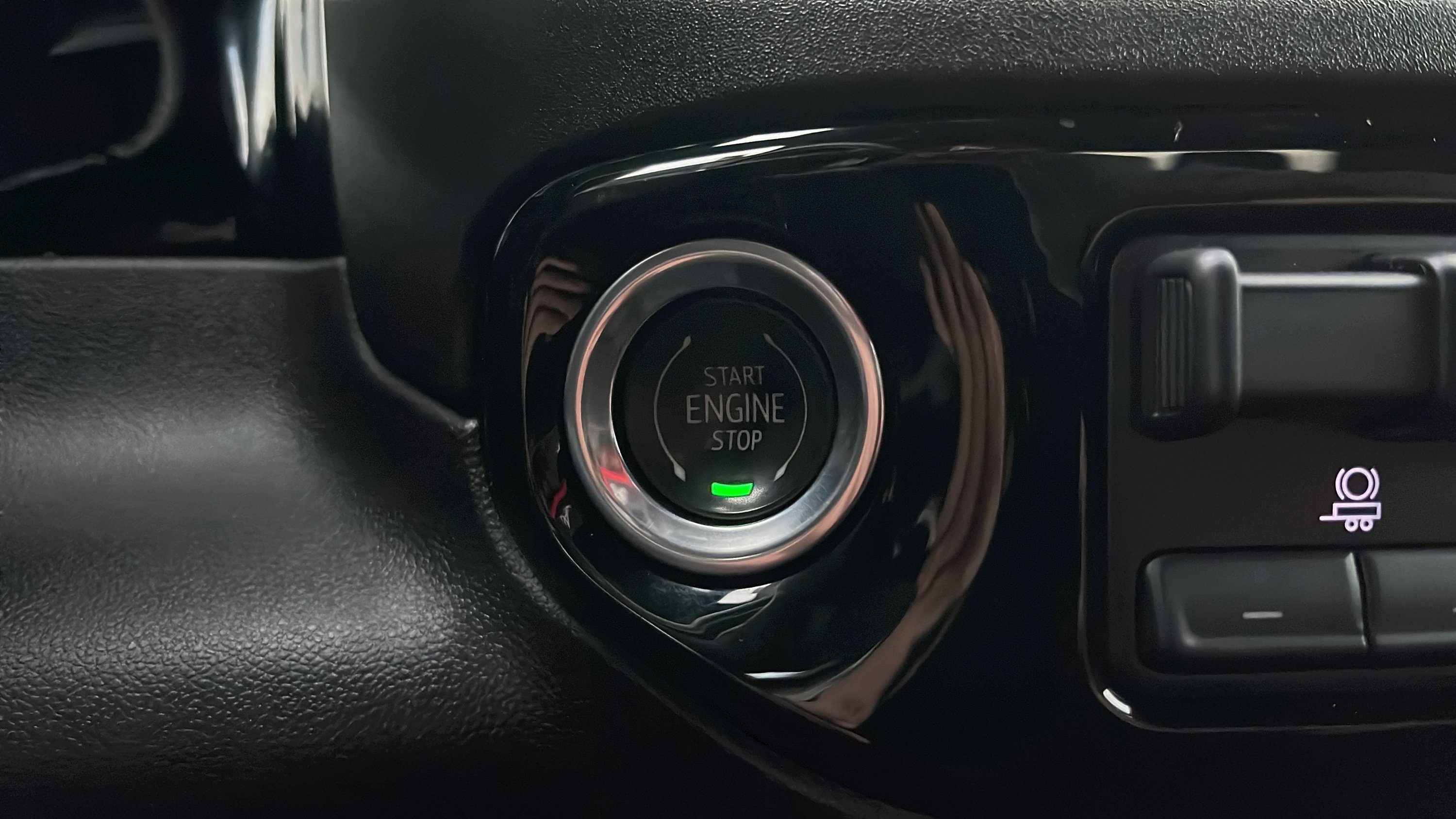 Used 2023 Chevrolet Silverado 1500 RST image 31