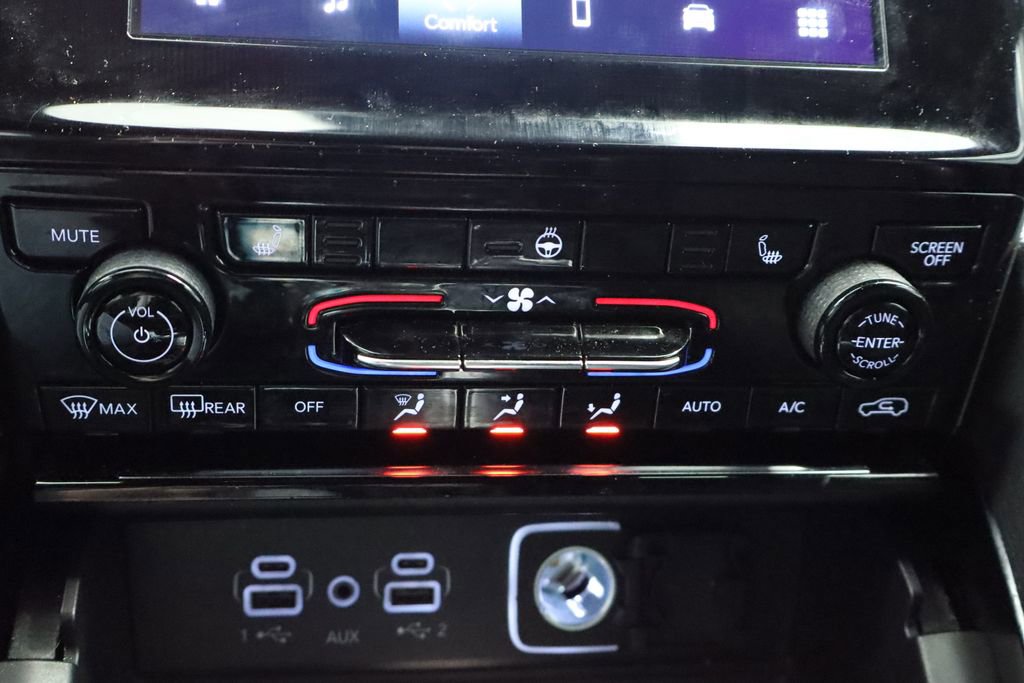 Used 2023 Jeep Grand Cherokee L Laredo image 37