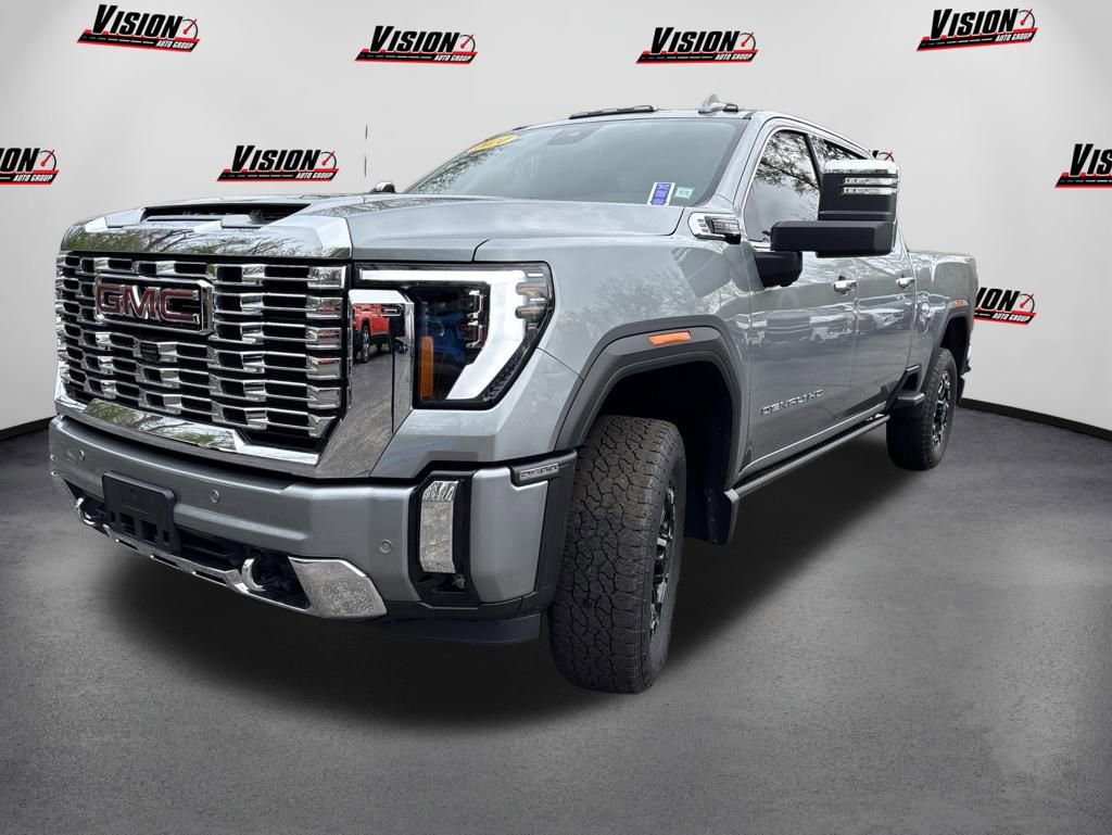 Used 2024 GMC Sierra 2500 Denali w/ Denali Reserve Package AWD/4WD image 1