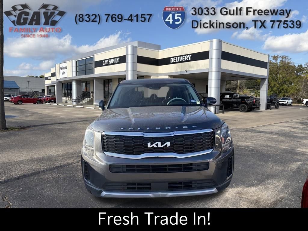 Certified 2022 Kia Telluride LX image 2