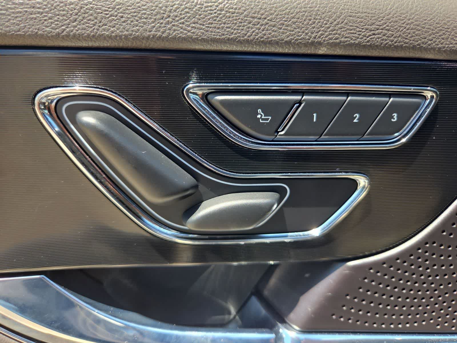 Used 2023 Lincoln Corsair Grand Touring AWD/4WD image 17