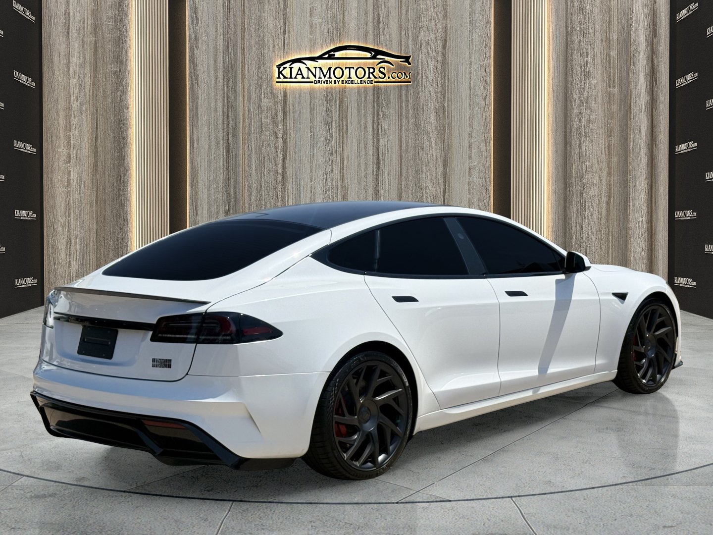 Used 2026 Tesla Model S Plaid AWD/4WD image 10