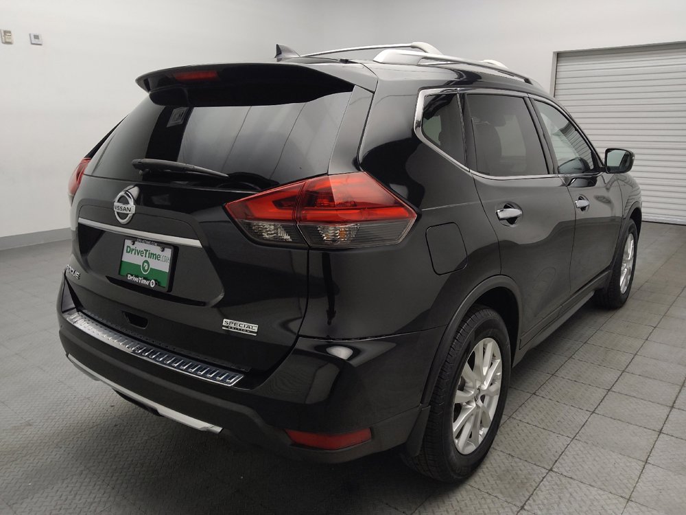 Used 2019 Nissan Rogue S w/ Special Edition Package FWD image 9