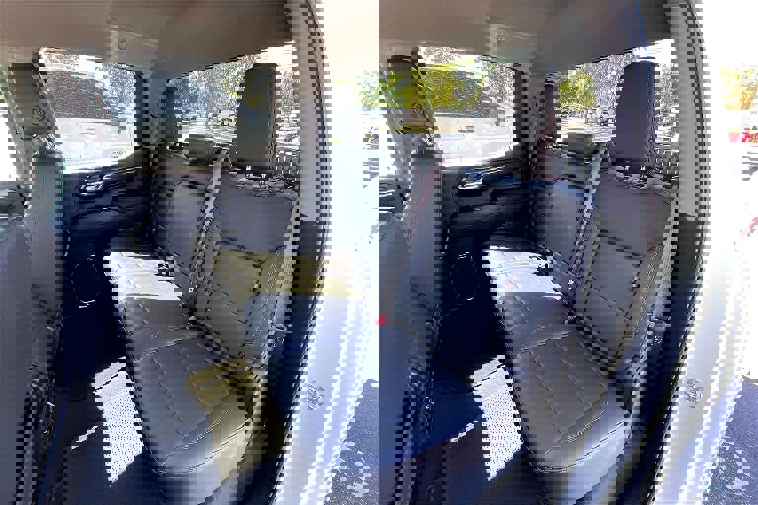 Certified 2025 GMC Sierra 1500 SLT RWD image 25