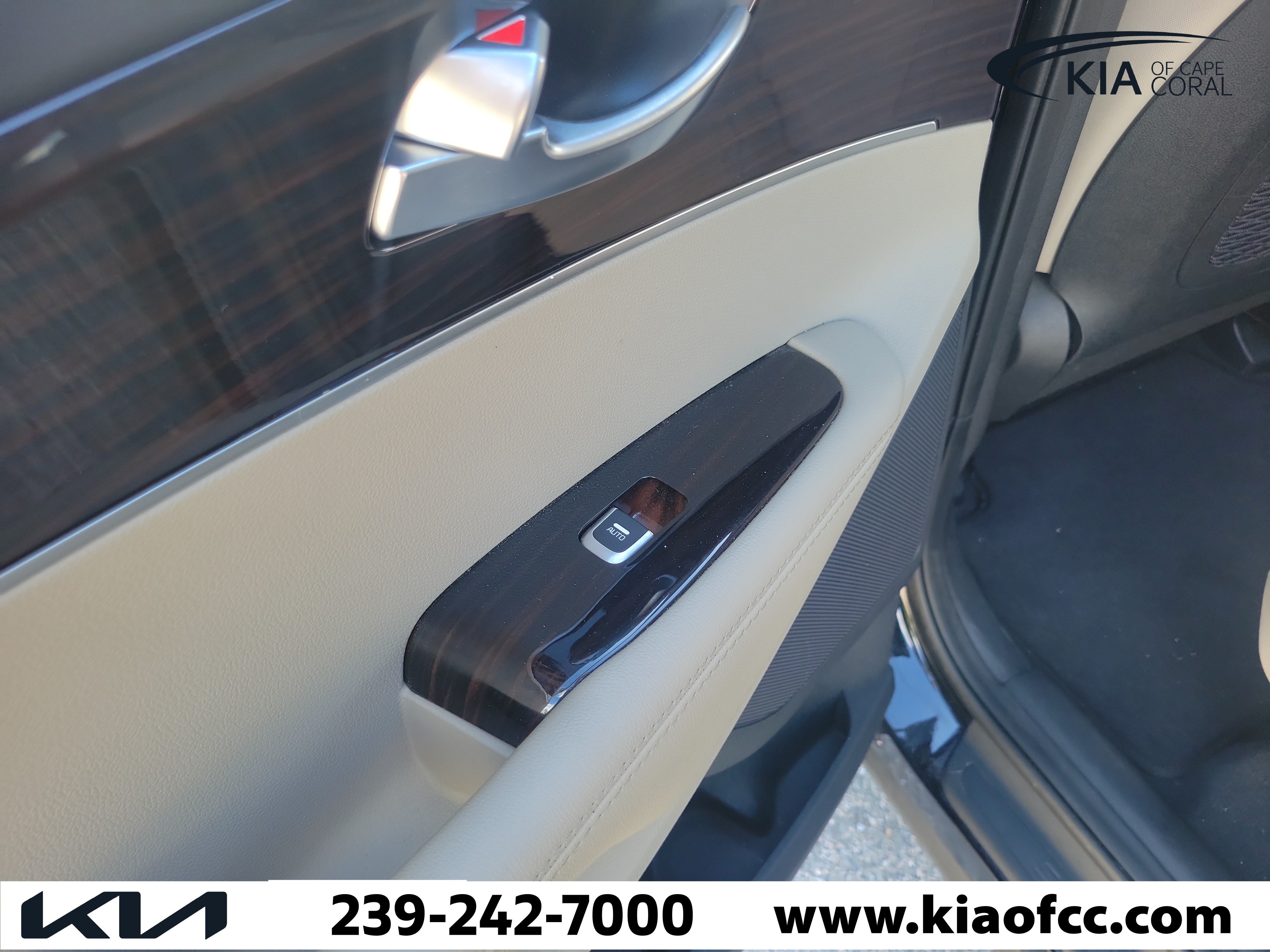 Used 2019 Kia Sorento FWD image 14