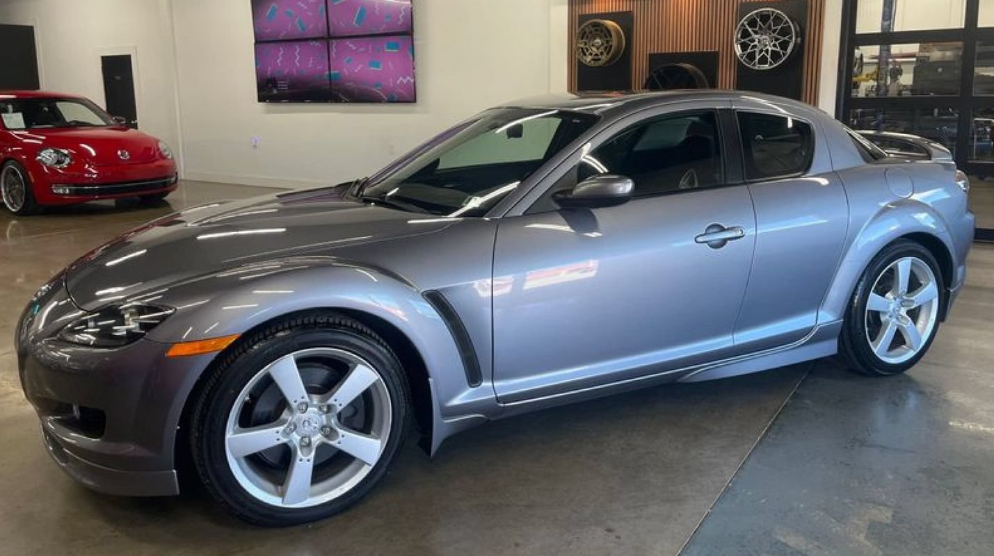 Used 2004 MAZDA RX-8 w/ MT Sport Pkg RWD image 1