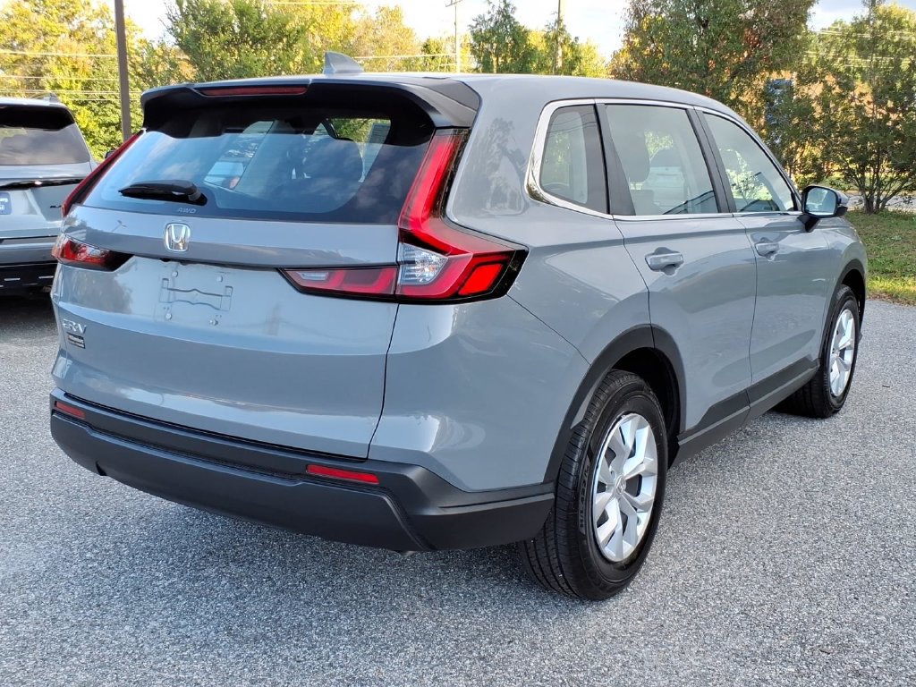 Used 2024 Honda CR-V LX image 9