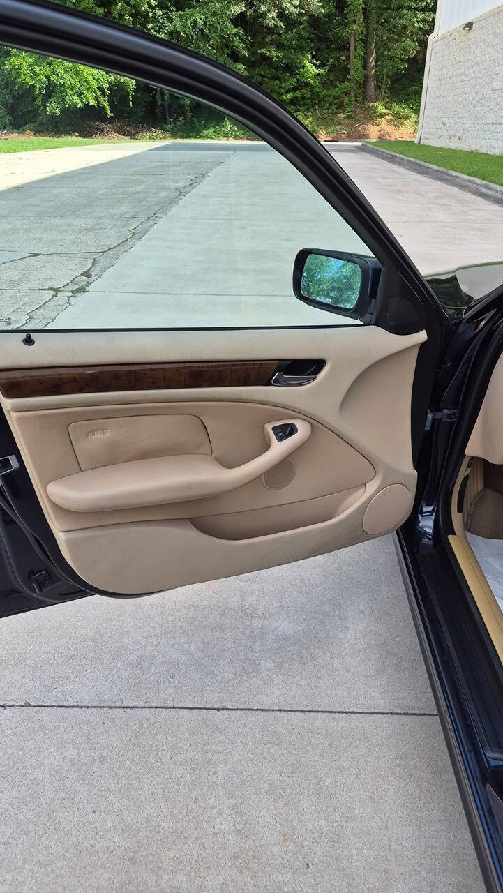 Used 2004 BMW 325xi Sedan AWD/4WD image 33