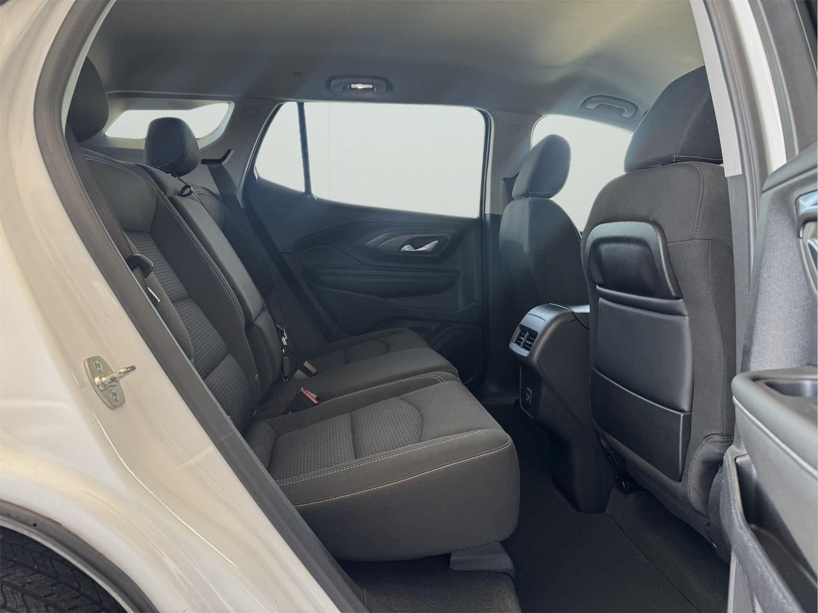 Used 2024 GMC Terrain SLE AWD/4WD image 28