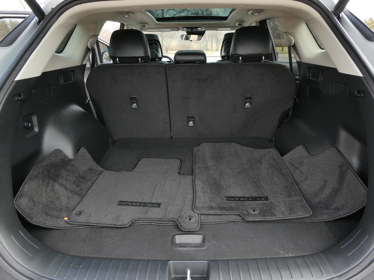 Used 2026 Kia Sportage EX w/ EX Panorama Roof Package image 29