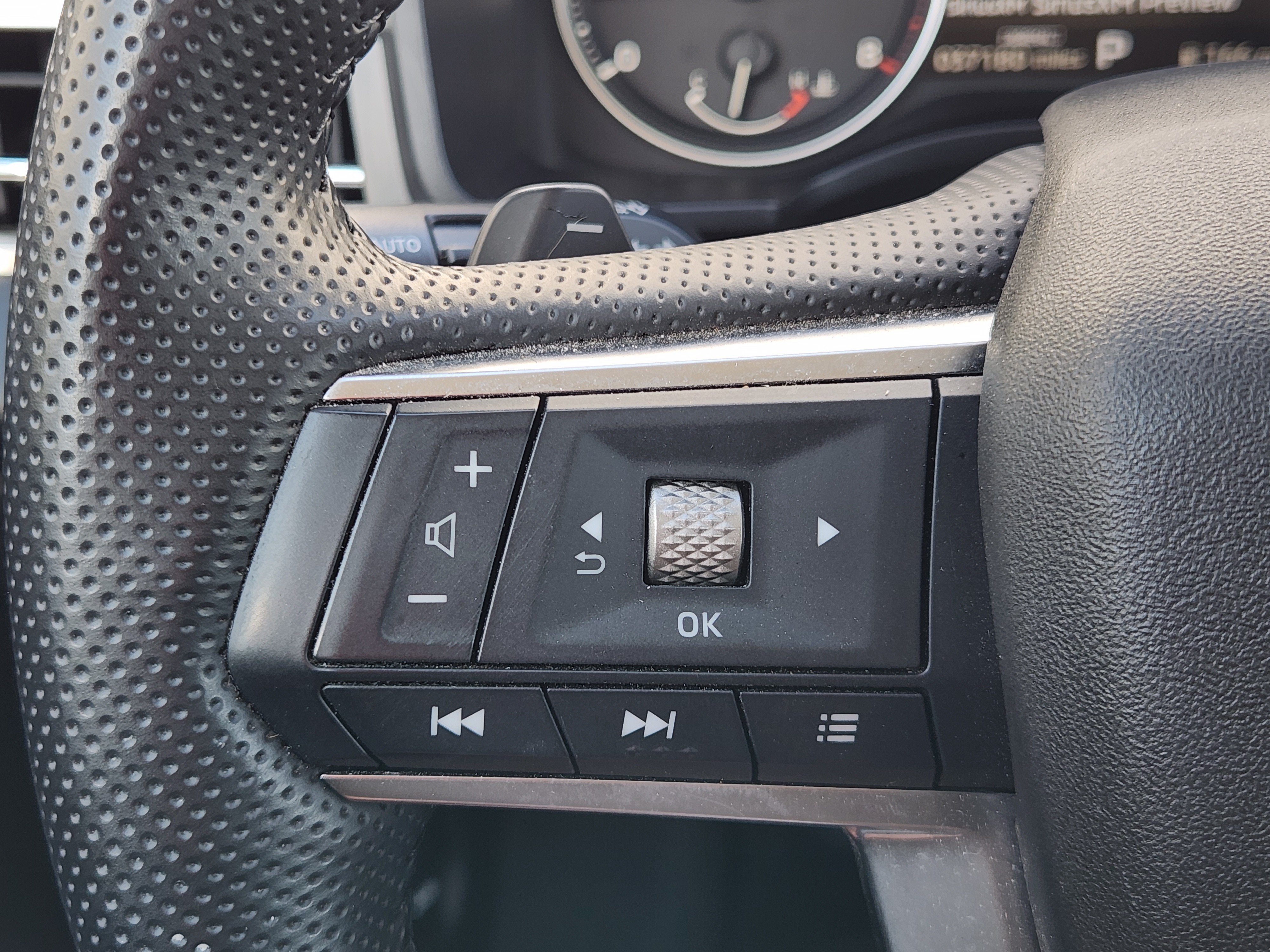 Used 2025 Mitsubishi Outlander SE AWD/4WD image 30