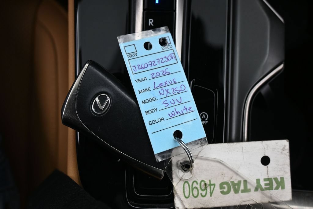 Used 2025 Lexus NX 250 FWD w/ Towing Package (2000 Lbs) image 24