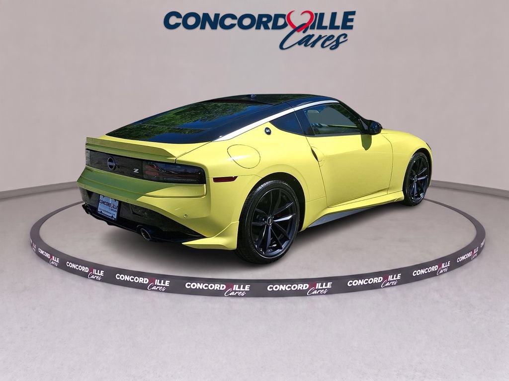 Certified 2024 Nissan Z Performance w/ Floor Mat Package RWD image 7
