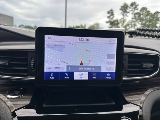Used 2022 Ford Explorer Limited w/ Equipment Group 301A RWD image 19