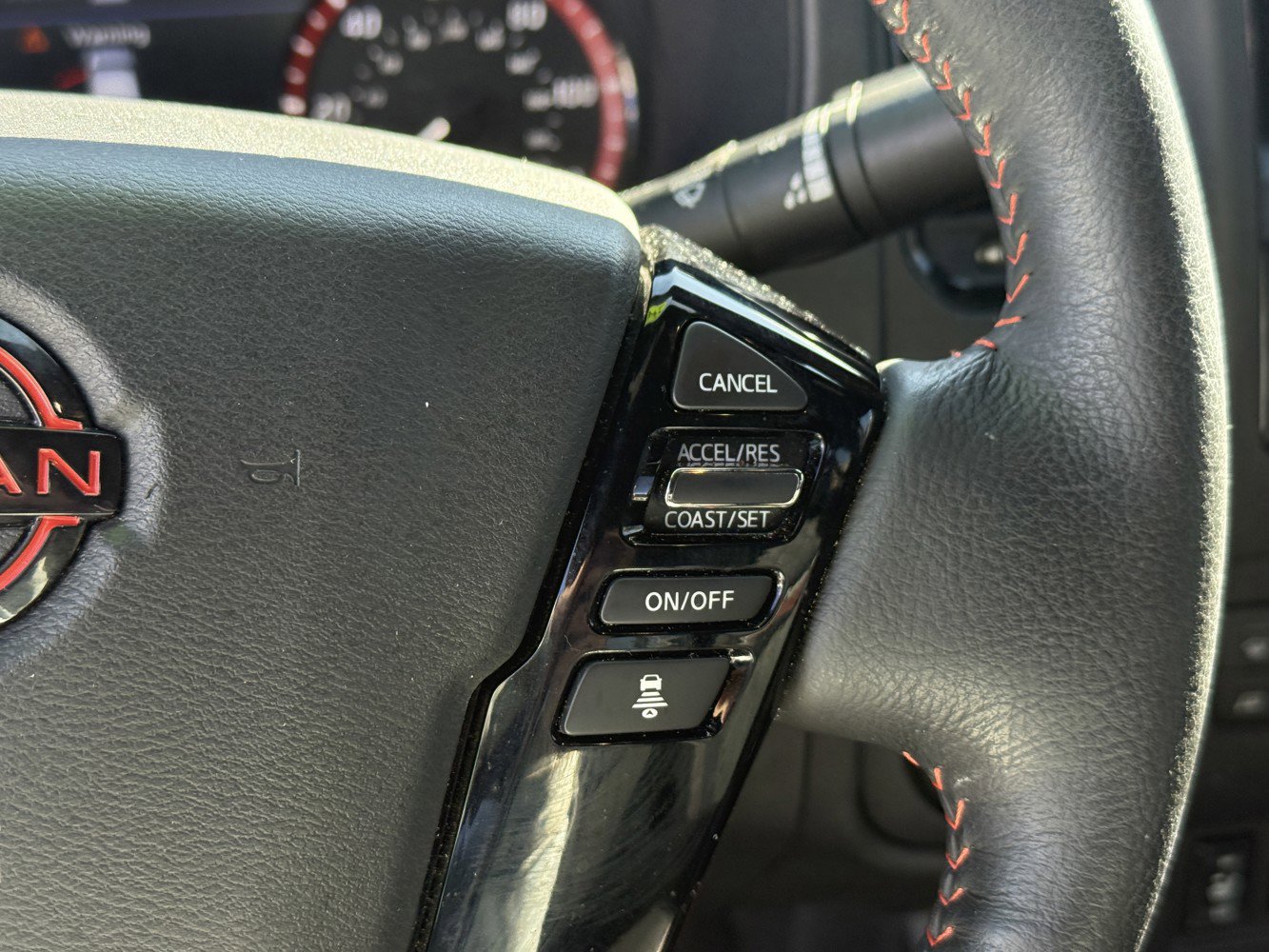 Used 2023 Nissan Frontier PRO-4X w/ Pro-4X Premium Package image 18