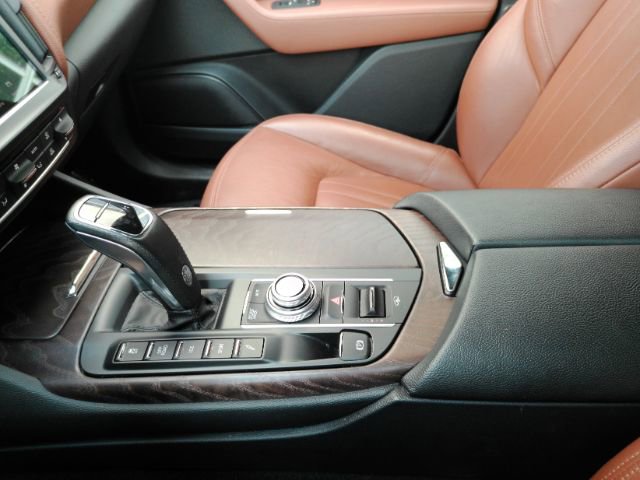 Used 2021 Maserati Levante AWD/4WD image 39