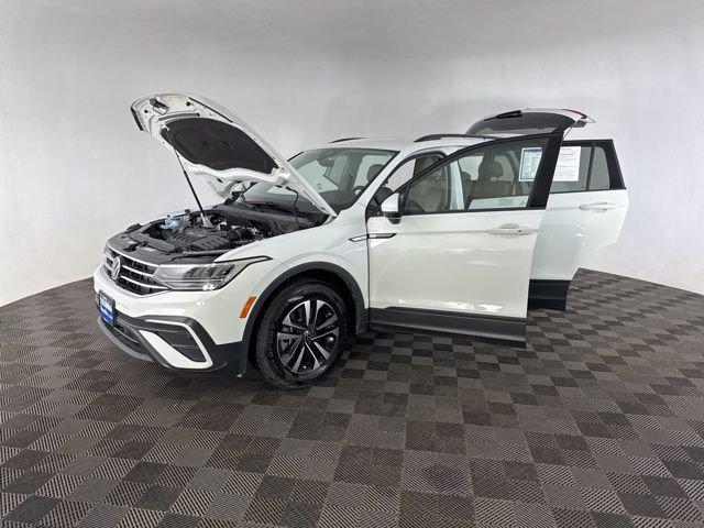 Used 2024 Volkswagen Tiguan S image 13