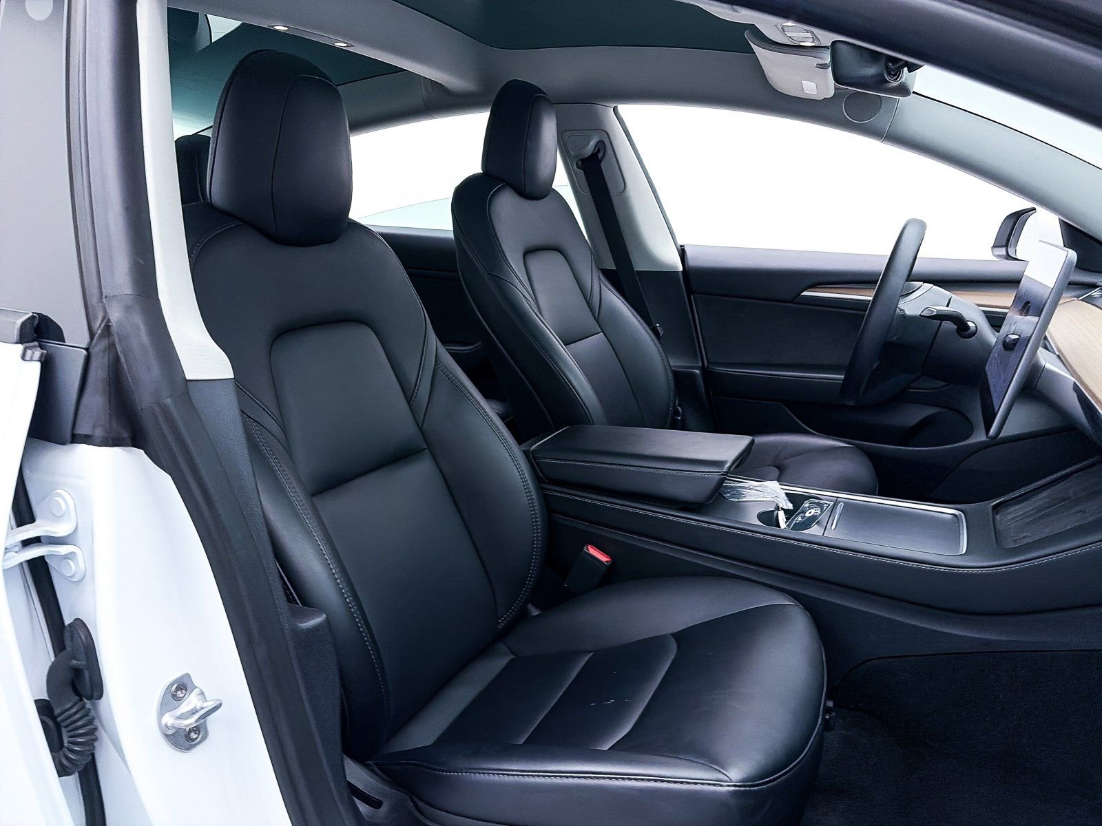 Used 2023 Tesla Model 3 Standard Range image 30