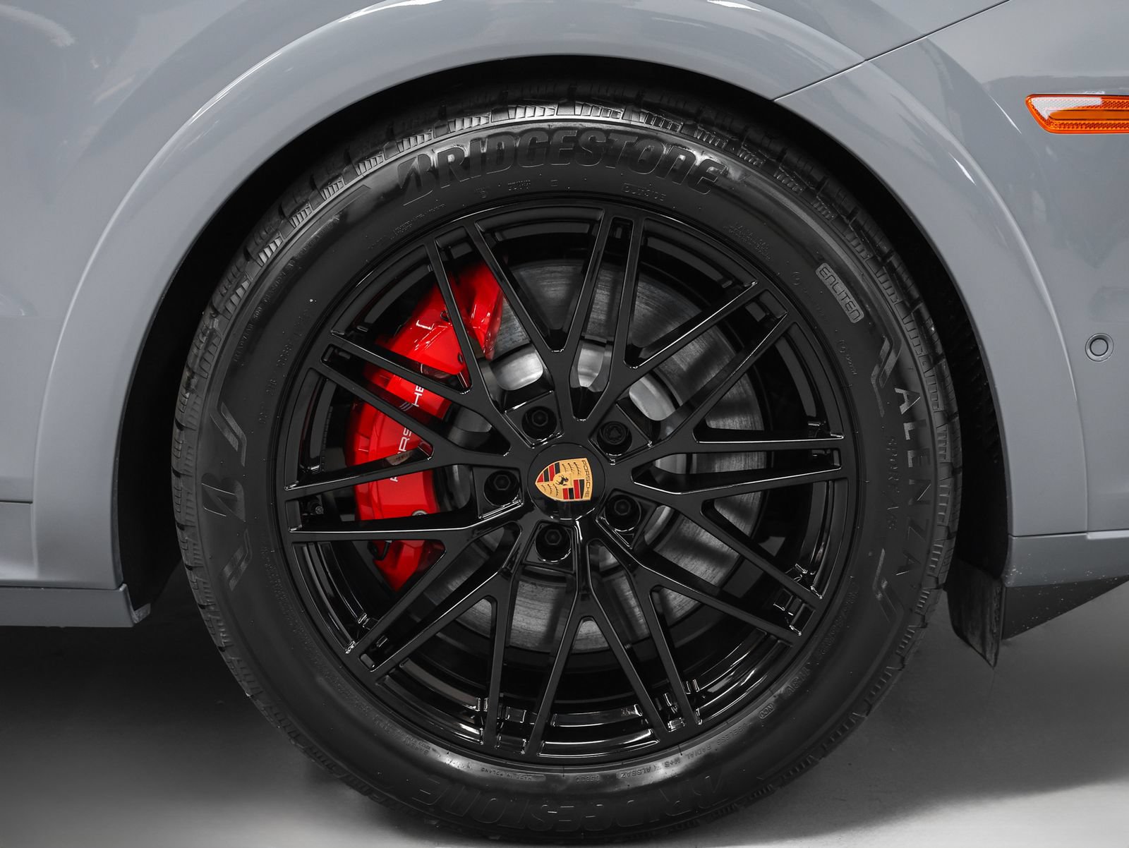 New 2026 Porsche Cayenne GTS AWD/4WD image 17