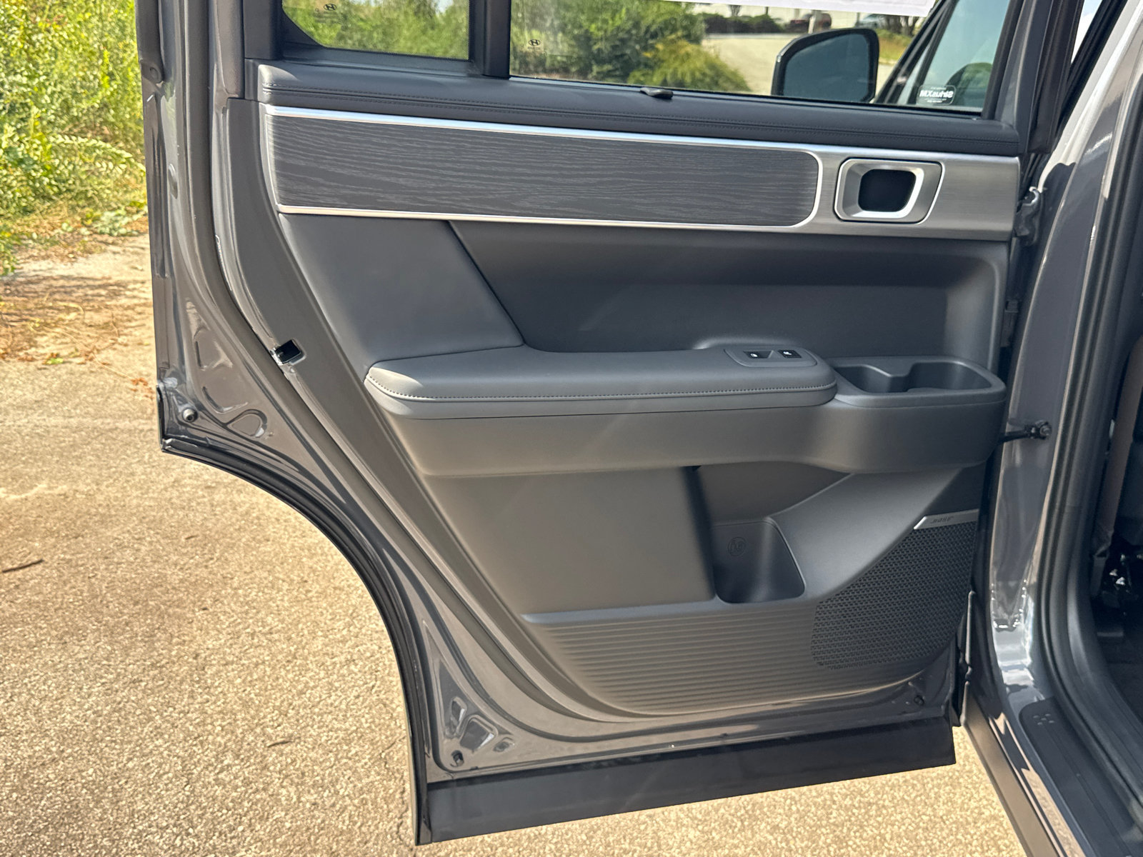 New 2027 Hyundai Santa Fe Limited FWD image 23