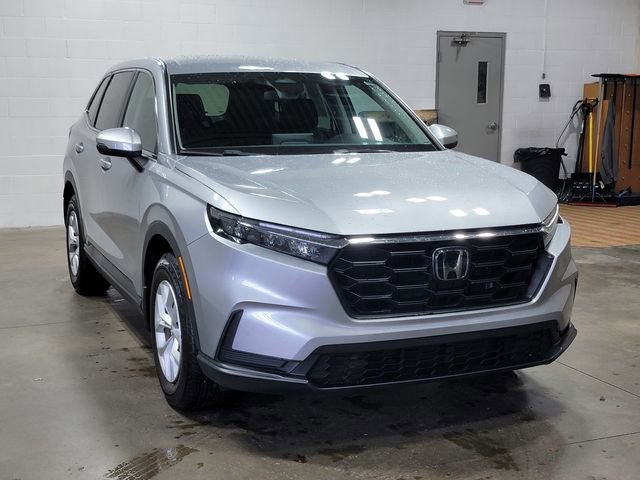 Used 2023 Honda CR-V LX image 4