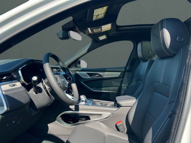 New 2026 Jaguar F-PACE R-Dynamic S image 14
