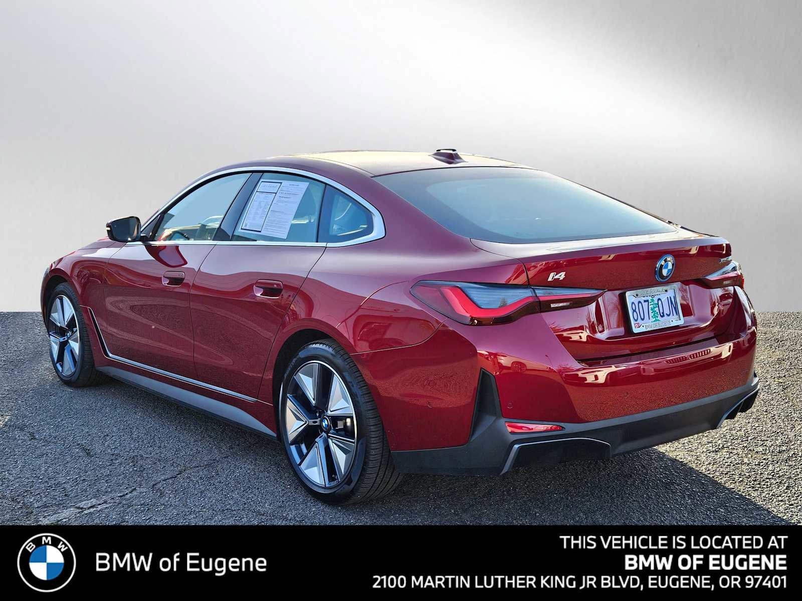 Used 2025 BMW i4 xDrive40i w/ Premium Package image 4