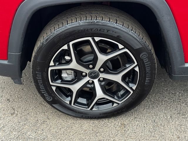 Used 2025 Jeep Compass Limited image 10