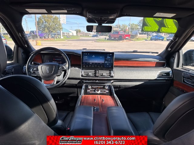 Used 2022 Lincoln Navigator Reserve AWD/4WD image 26