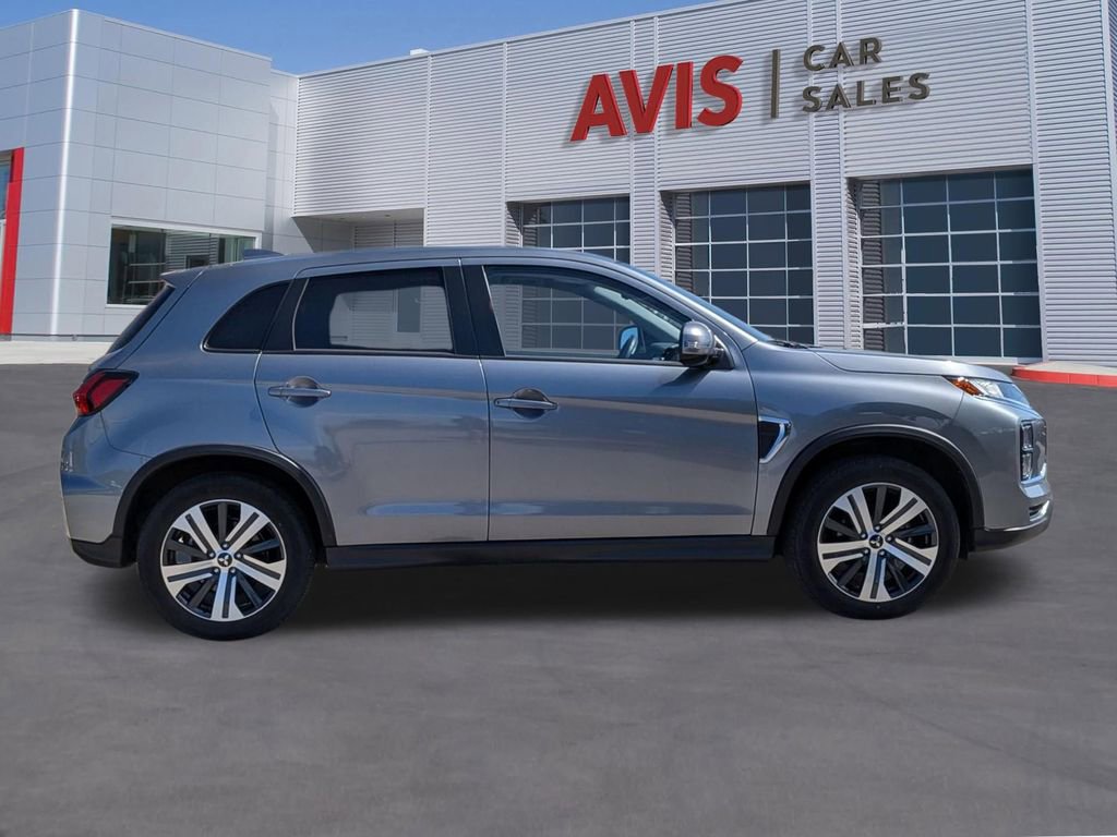 Used 2025 Mitsubishi Outlander Sport SE AWD/4WD image 5