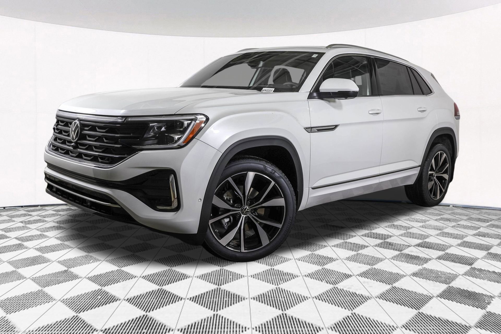 New 2026 Volkswagen Atlas Cross Sport SEL Premium R-Line image 2
