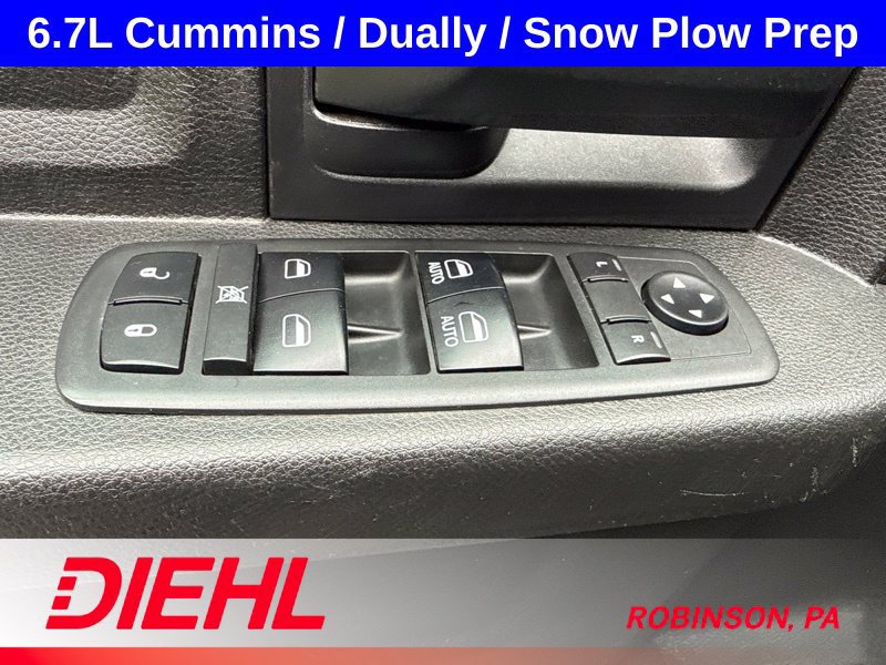 Used 2018 RAM 3500 Tradesman w/ Chrome Appearance Group AWD/4WD image 23