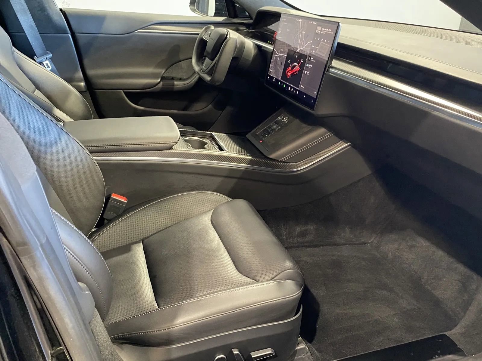 Used 2021 Tesla Model S Plaid image 6