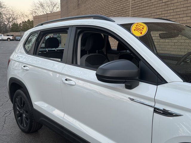 Used 2023 Volkswagen Taos S w/ Driver Assistance Package FWD image 7