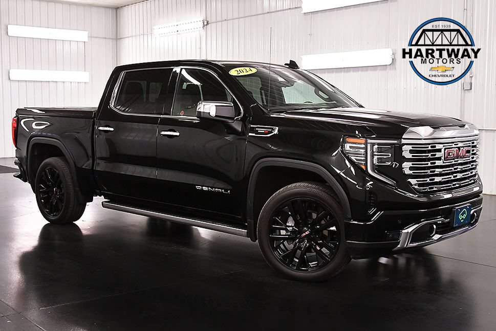 Used 2024 GMC Sierra 1500 Denali w/ Denali Reserve Package AWD/4WD image 1