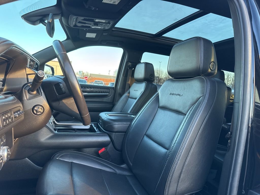 Used 2022 GMC Yukon Denali image 18