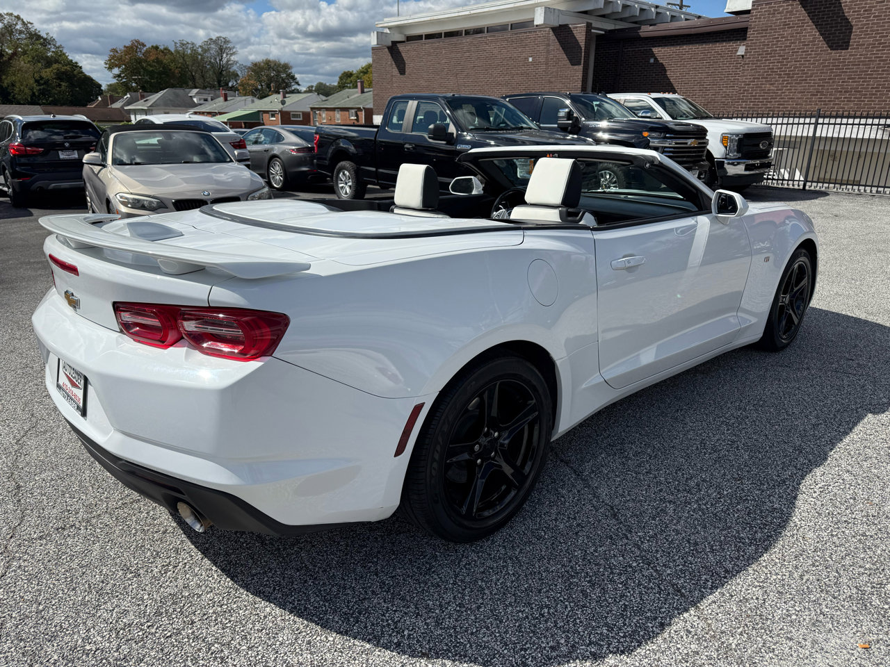 Used 2020 Chevrolet Camaro LT image 10