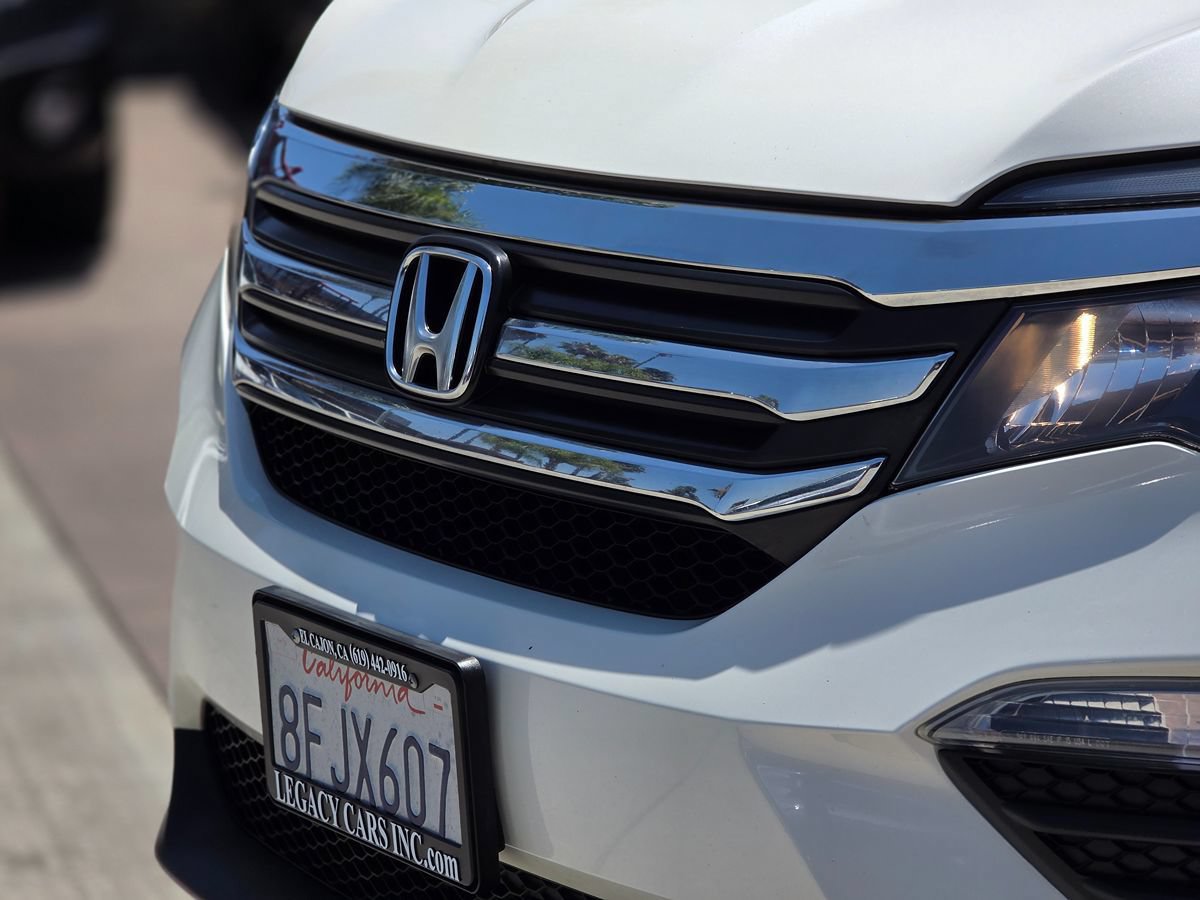 Used 2018 Honda Pilot LX image 7