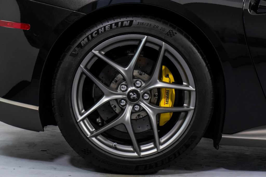 Used 2014 Ferrari F12 Berlinetta RWD image 60